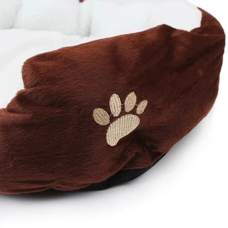 Warm and Cozy Pet Bed for Indoor