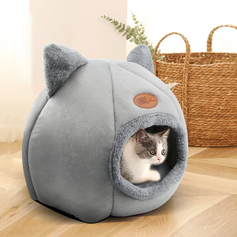 Deep Sleep Comfort In Winter Cat Bed