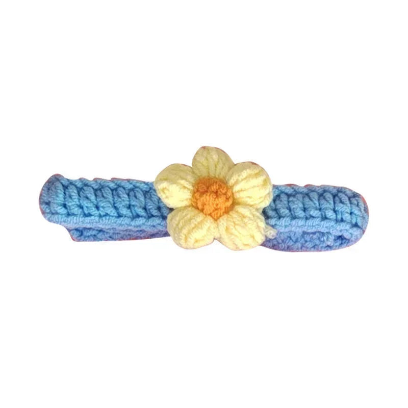 Dog and Cat Collar Adjustable Flowers Wool Necklace